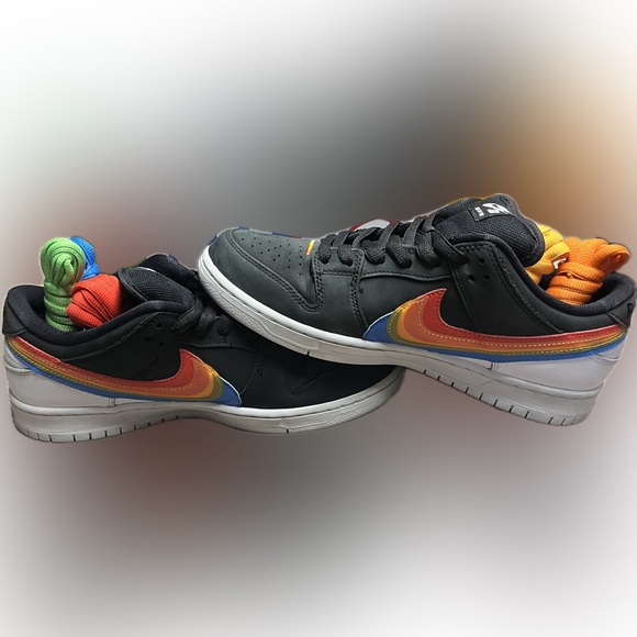 Nike SB Dunk Low Polaroid - Picture 4 of 11